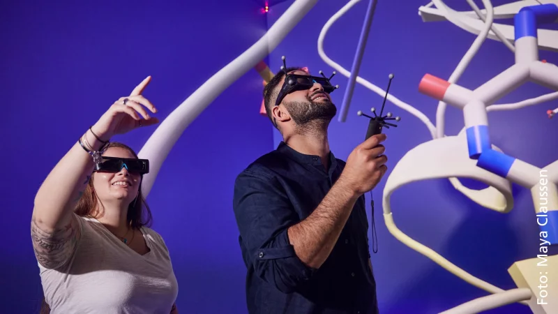 Die Kölner Universitätsstiftung fördert innovative Projekte an der Uni Köln. Hier zu sehen das Virtual-Reality-Projekt CAVE. Die Kölner Universitätsstiftung fördert innovative Projekte an der Uni Köln. Hier zu sehen das Virtual-Reality-Projekt CAVE.